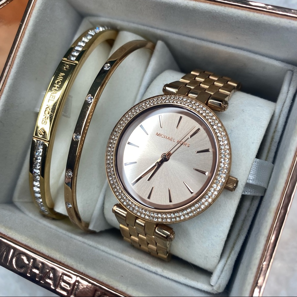 Michael Kors Rose gold Darci Watch set with two bracelets 💖